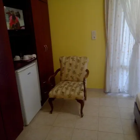 Guest house Ellis Katomerion