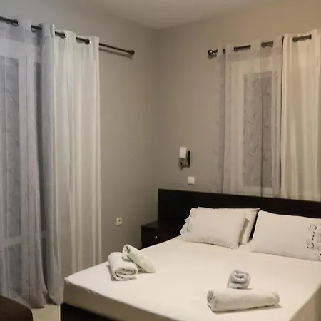 Ellis Guest house 4*
